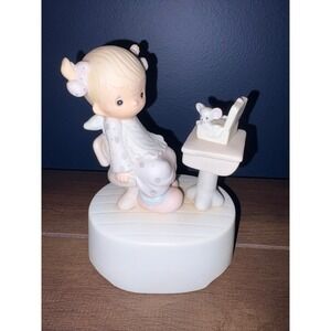 Precious Moments Love Is Sharing Musical Figurine School Days Enesco E-7185